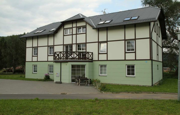 Dům s pečovatelskou službou, Vrbno pod Pradědem, 2002